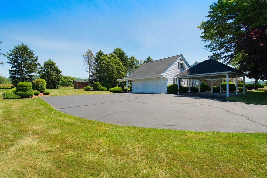 Image for Real Estate Auction - Palm, PA: 8-4-18