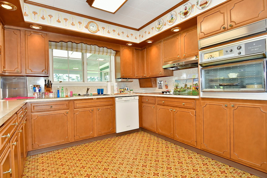 Image for Real Estate Auction - Palm, PA: 8-4-18