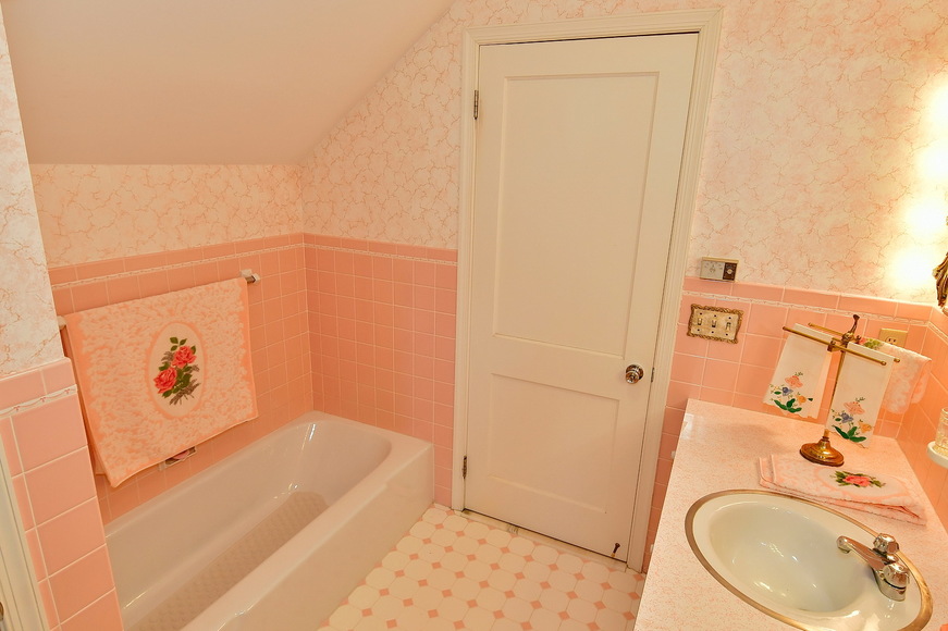 Image for Real Estate Auction - Palm, PA: 8-4-18