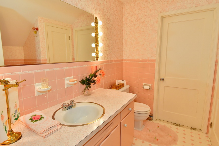 Image for Real Estate Auction - Palm, PA: 8-4-18