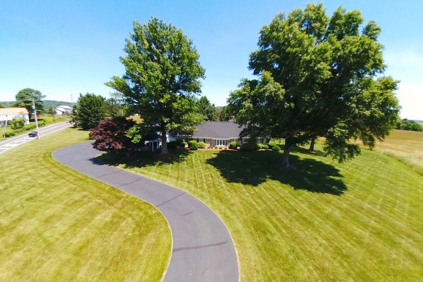 Image for Real Estate Auction - Palm, PA: 8-4-18