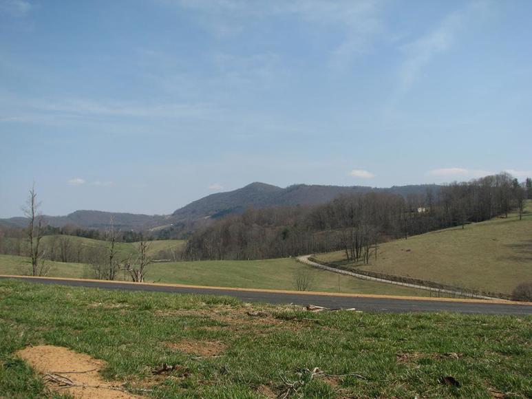 Tranquil Riverfront Development Opportunity 42 Lots 100 + AC on