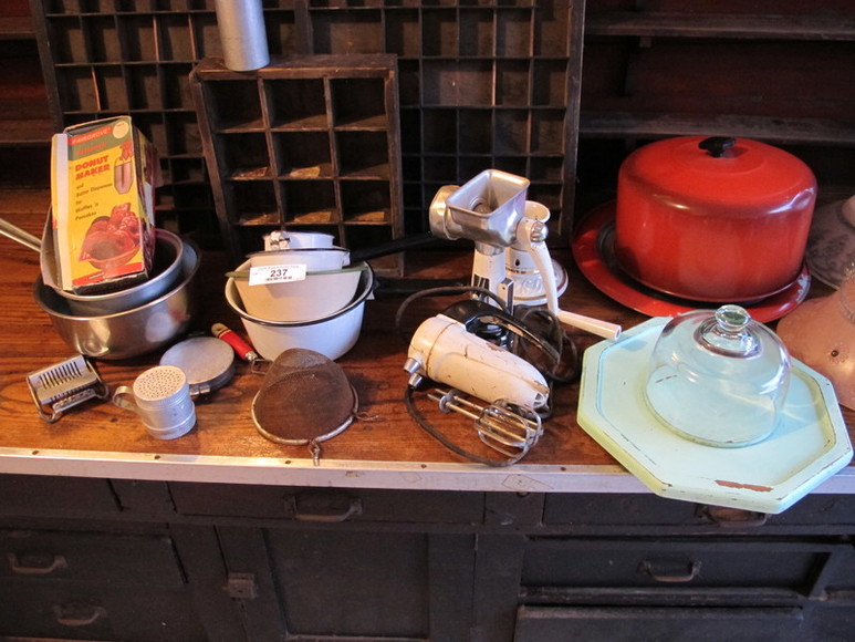 Image for ABSOLUTE AUCTION : PERSONAL & HOUSEHOLD PROPERTY