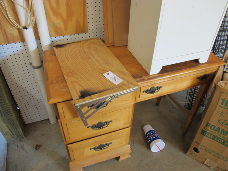 Image for ABSOLUTE AUCTION : PERSONAL & HOUSEHOLD PROPERTY