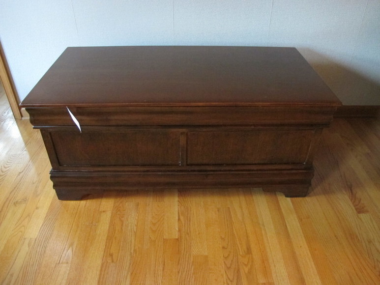 Image for ABSOLUTE AUCTION : PERSONAL & HOUSEHOLD PROPERTY