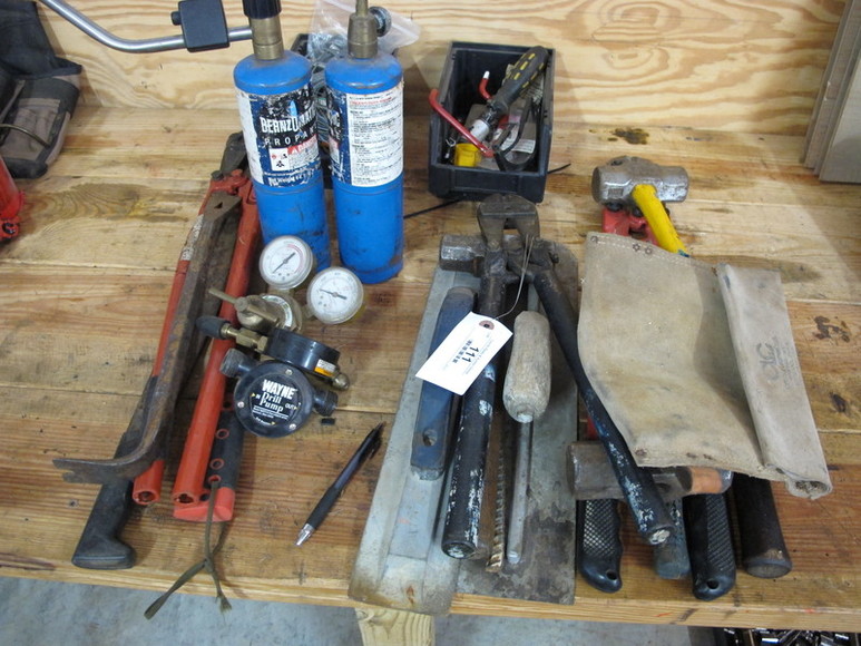 Image for ABSOLUTE AUCTION : PERSONAL & HOUSEHOLD PROPERTY