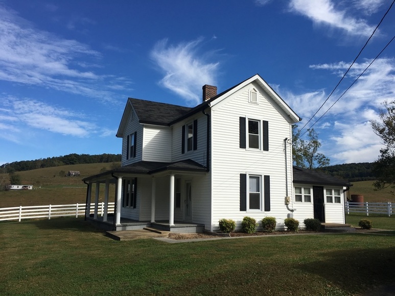 Image for ABSOLTUE 142 (+/-) Acres, House, Barns, & Shop in 18 Tracts