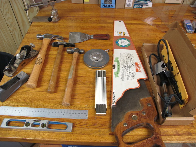 ONLINE AUCTION ONLY + ANTIQUES