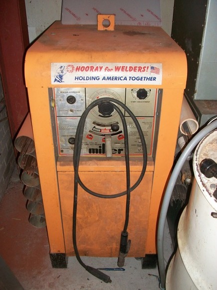 Image for ABSOLUTE AUCTION - METAL WORKING EQUPMENT & TOOLS