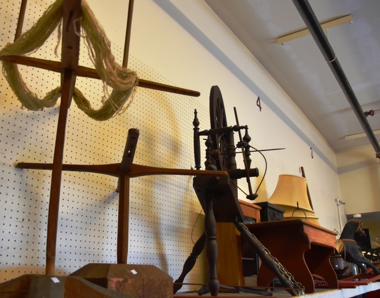 Image for Gallery/Estate and Vehicle Auction: 6-28-18