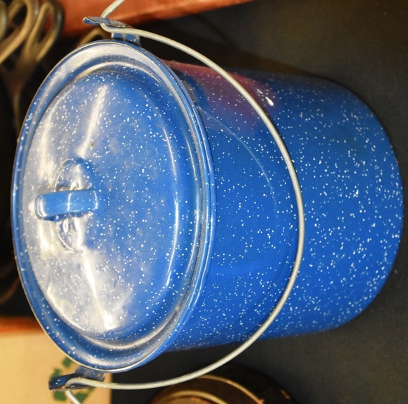 Image for Gallery/Estate and Vehicle Auction: 6-28-18