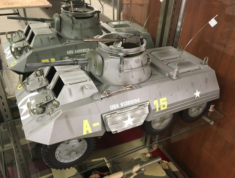 Image for Gallery/Estate and Vehicle Auction: 6-28-18