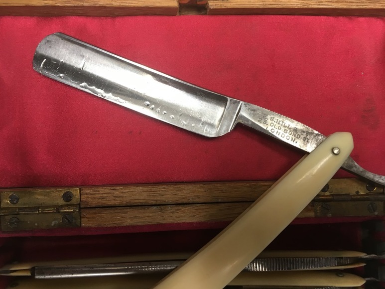 Image for Gallery/Estate and Vehicle Auction: 6-28-18