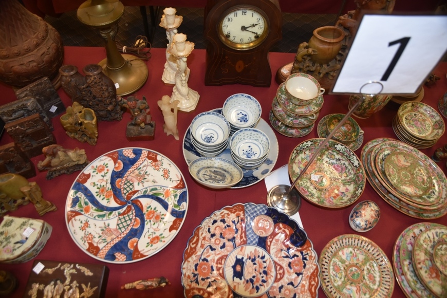 Image for Gallery/Estate and Vehicle Auction: 6-28-18