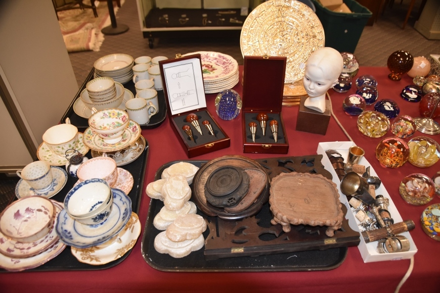 Image for Gallery/Estate and Vehicle Auction: 6-28-18