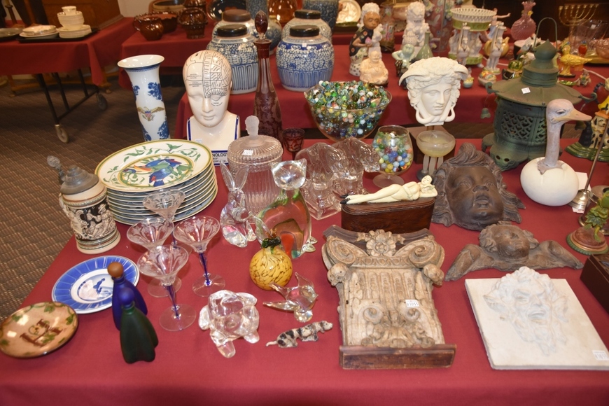 Image for Gallery/Estate and Vehicle Auction: 6-28-18