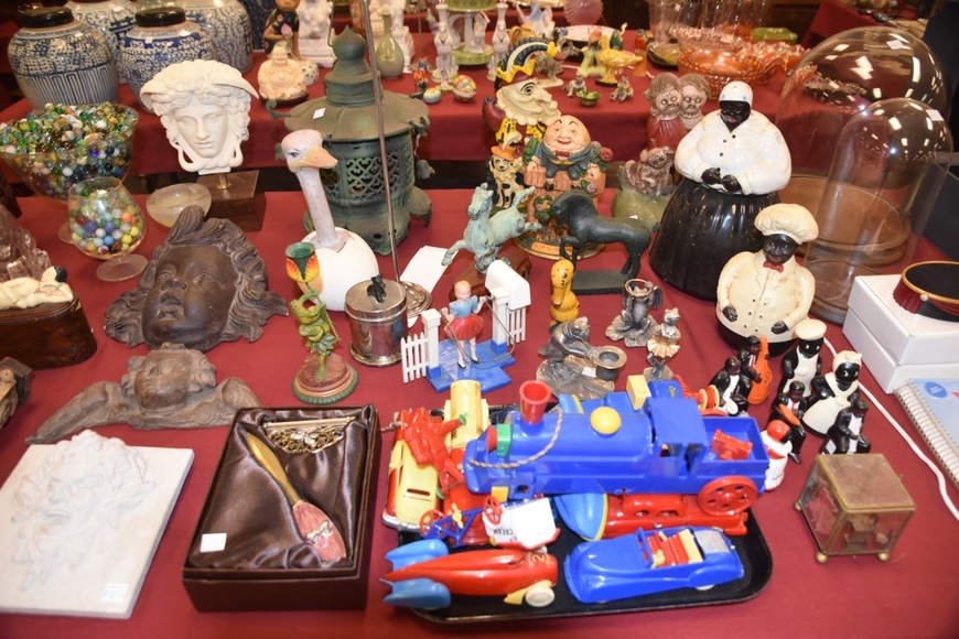 Image for Gallery/Estate and Vehicle Auction: 6-28-18