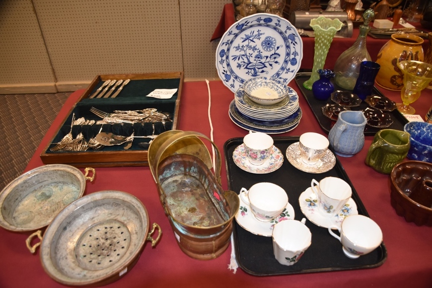 Image for Gallery/Estate and Vehicle Auction: 6-28-18