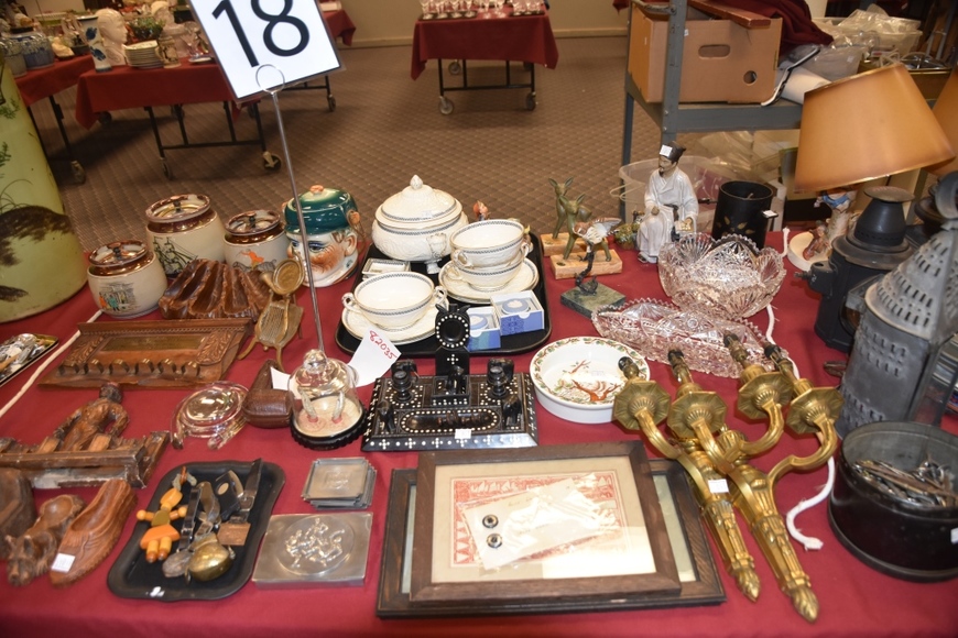 Image for Gallery/Estate and Vehicle Auction: 6-28-18