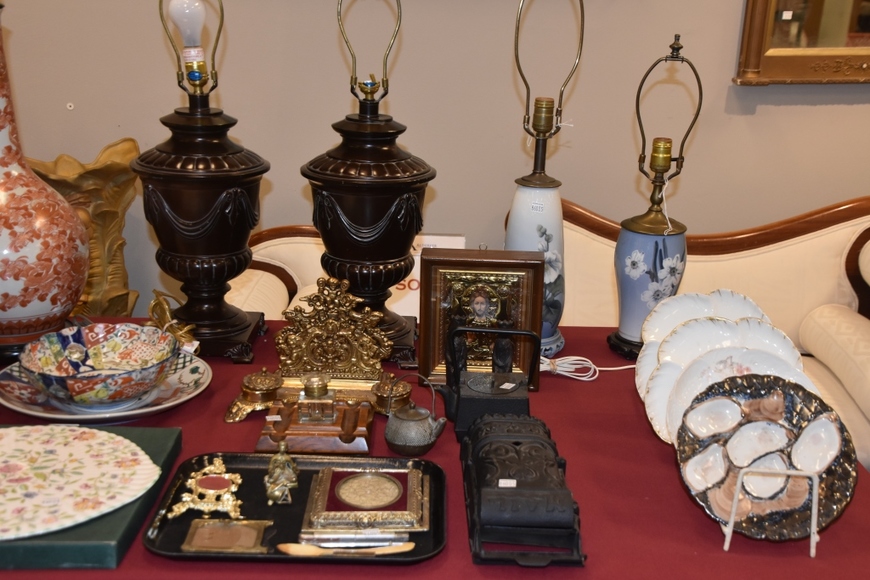 Image for Gallery/Estate and Vehicle Auction: 6-28-18