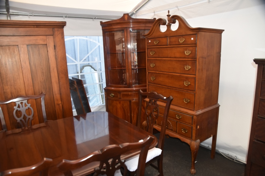 Image for Gallery/Estate and Vehicle Auction: 6-28-18