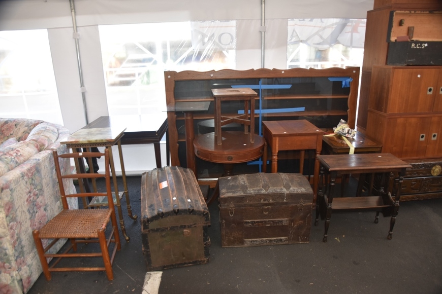 Image for Gallery/Estate and Vehicle Auction: 6-28-18