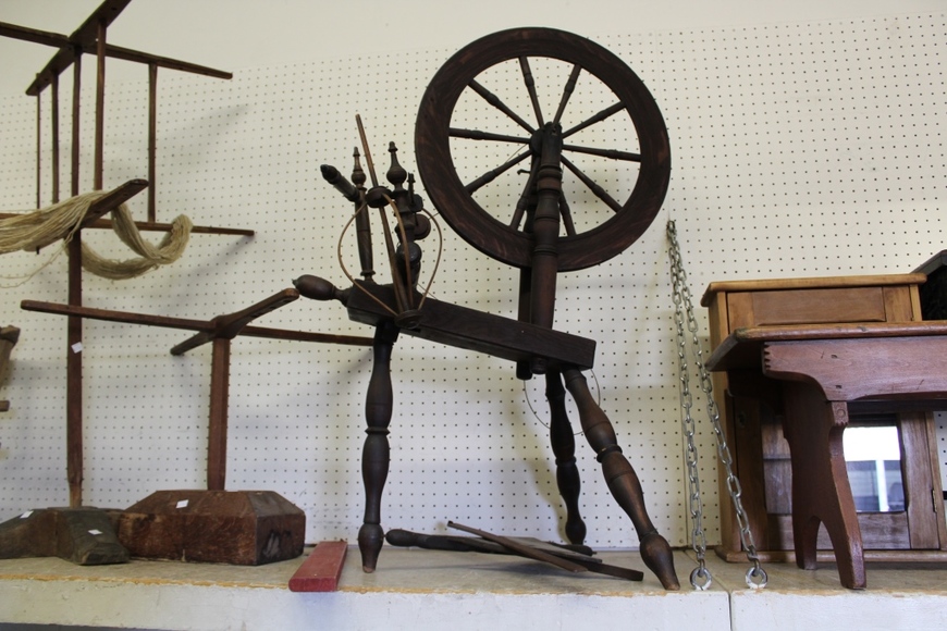 Image for Gallery/Estate and Vehicle Auction: 6-28-18