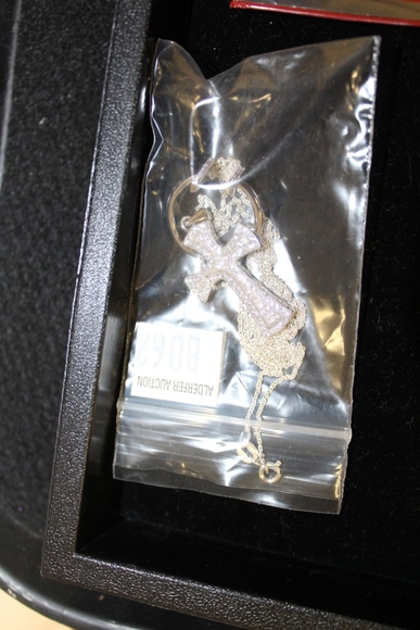 Image for Gallery/Estate and Vehicle Auction: 6-28-18