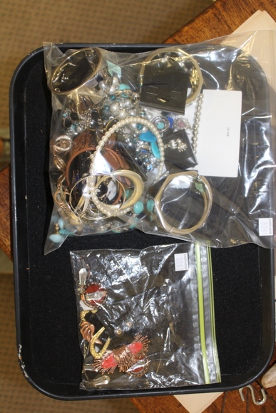 Image for Gallery/Estate and Vehicle Auction: 6-28-18