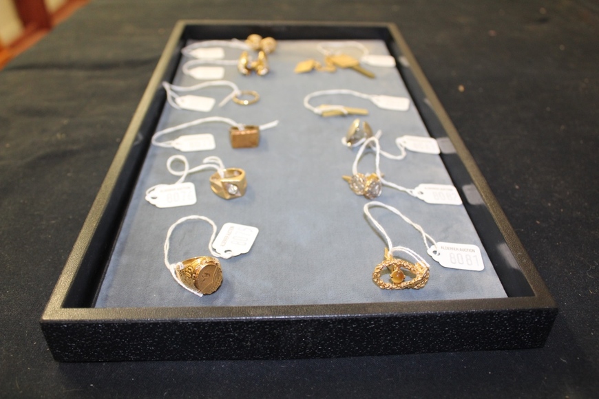 Image for Gallery/Estate and Vehicle Auction: 6-28-18