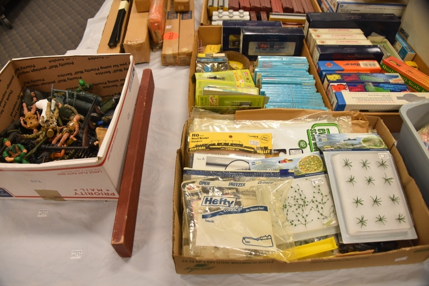 Image for Gallery/Estate and Vehicle Auction: 6-28-18