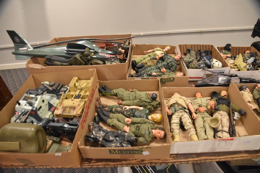 Image for Gallery/Estate and Vehicle Auction: 6-28-18