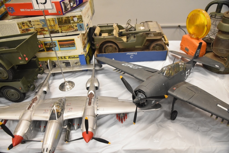 Image for Gallery/Estate and Vehicle Auction: 6-28-18