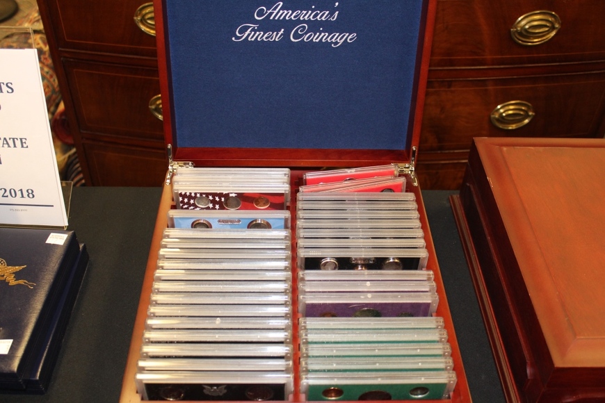 Image for Gallery/Estate and Vehicle Auction: 6-28-18