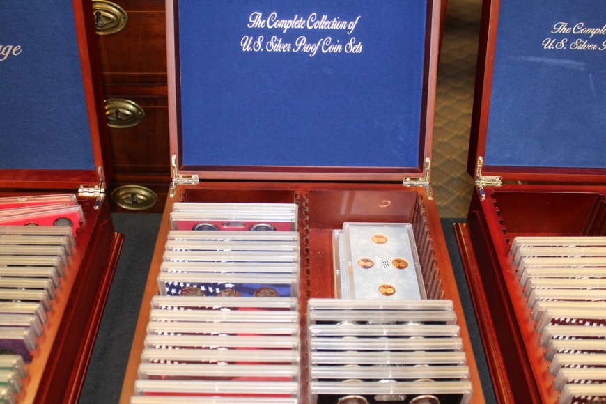 Image for Gallery/Estate and Vehicle Auction: 6-28-18