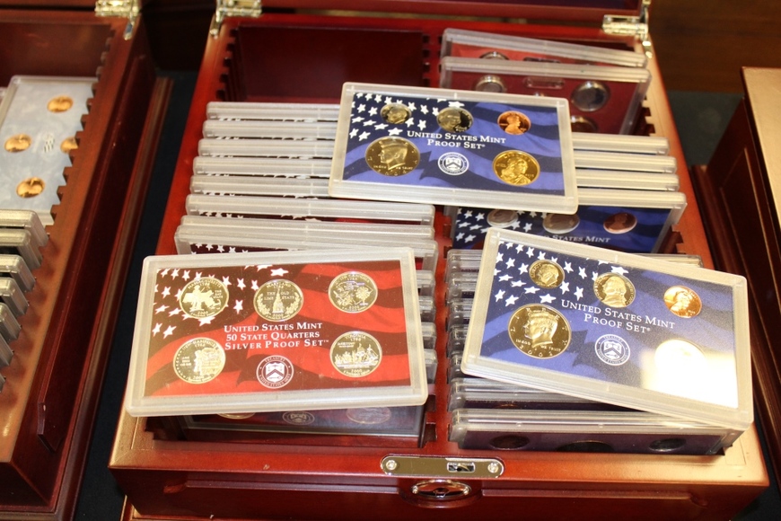 Image for Gallery/Estate and Vehicle Auction: 6-28-18