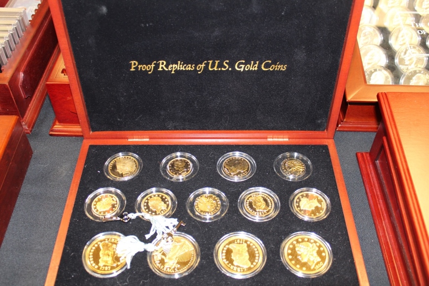 Image for Gallery/Estate and Vehicle Auction: 6-28-18