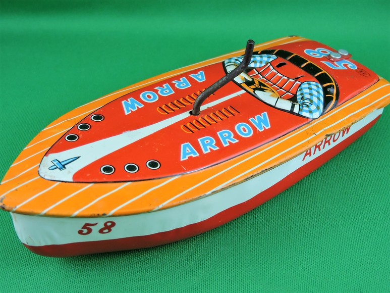 VINTAGE METAL TOY POWER BOAT