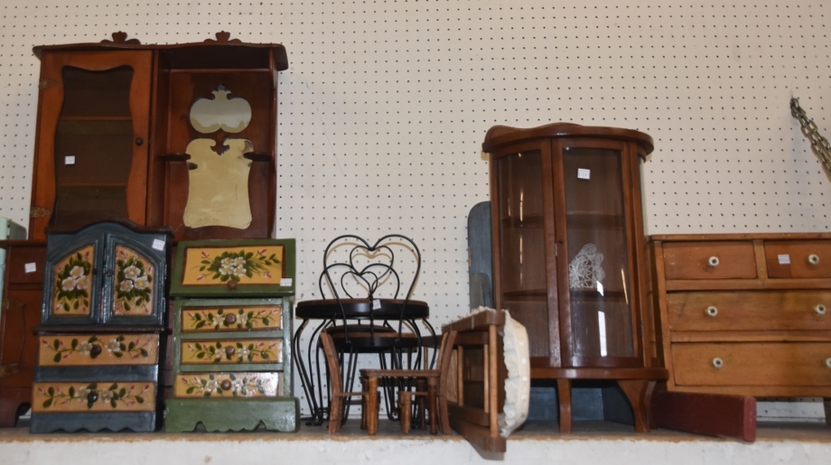 Image for Gallery/Estate Auction with Toys and Disney Collectibles & Musical Instruments: 7-26-18