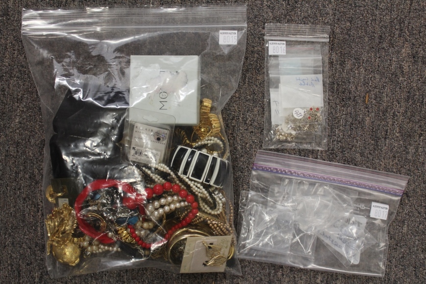 Image for Gallery/Estate Auction with Toys and Disney Collectibles & Musical Instruments: 7-26-18