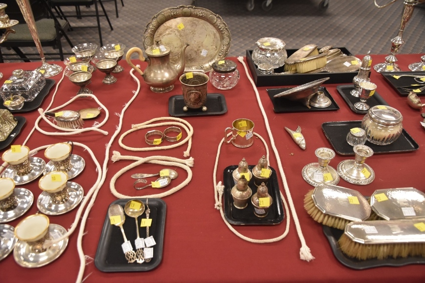 Image for Gallery/Estate Auction with Toys and Disney Collectibles & Musical Instruments: 7-26-18