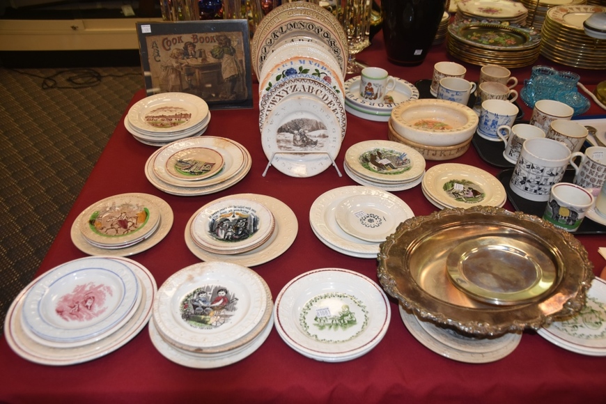 Image for Gallery/Estate Auction with Toys and Disney Collectibles & Musical Instruments: 7-26-18