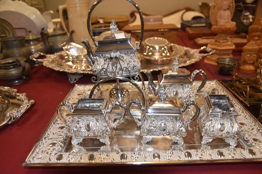 Image for Gallery/Estate Auction with Toys and Disney Collectibles & Musical Instruments: 7-26-18