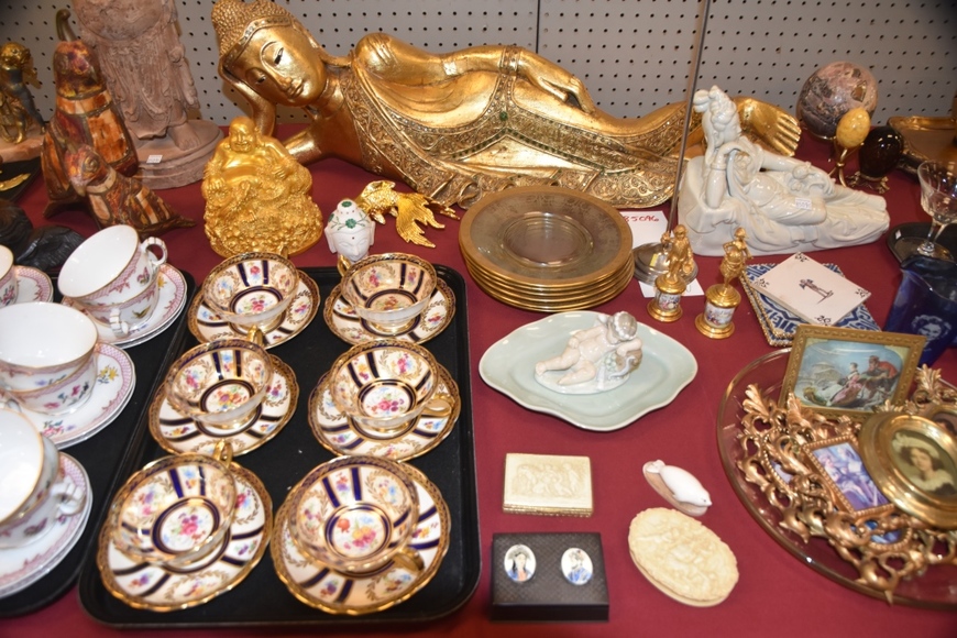 Image for Gallery/Estate Auction with Toys and Disney Collectibles & Musical Instruments: 7-26-18