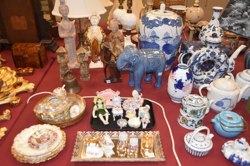 Image for Gallery/Estate Auction with Toys and Disney Collectibles & Musical Instruments: 7-26-18