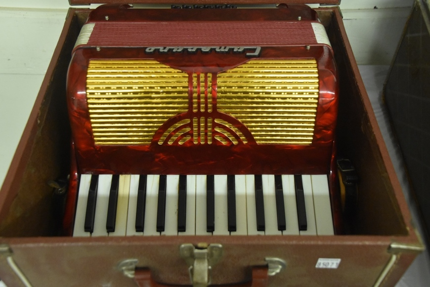 Image for Gallery/Estate Auction with Toys and Disney Collectibles & Musical Instruments: 7-26-18