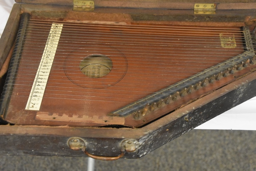 Image for Gallery/Estate Auction with Toys and Disney Collectibles & Musical Instruments: 7-26-18