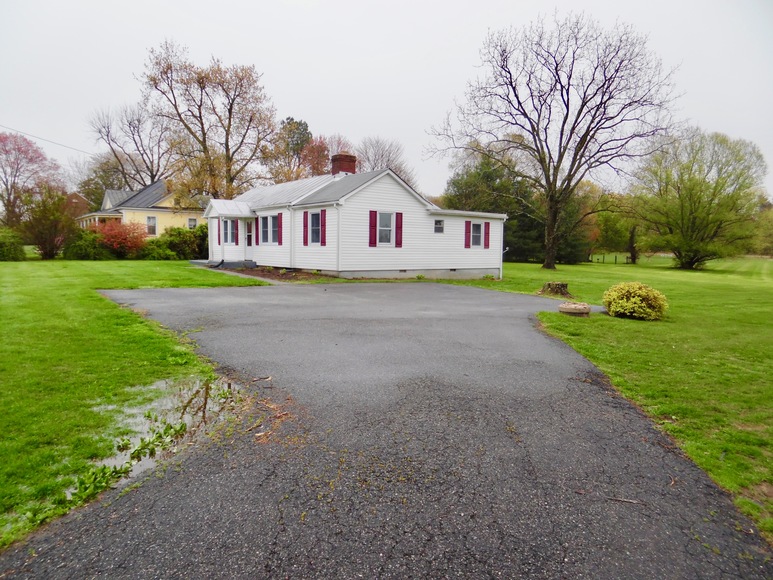 3 BR/2 BA Home on 4.6 +/ Acres in Orange County, VA
