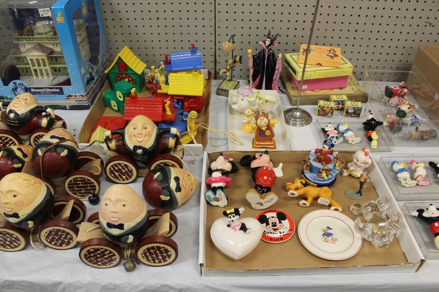 Image for Gallery/Estate Auction with Toys and Disney Collectibles & Musical Instruments: 7-26-18