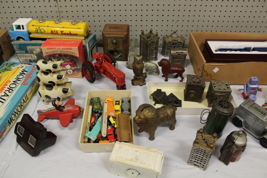 Image for Gallery/Estate Auction with Toys and Disney Collectibles & Musical Instruments: 7-26-18